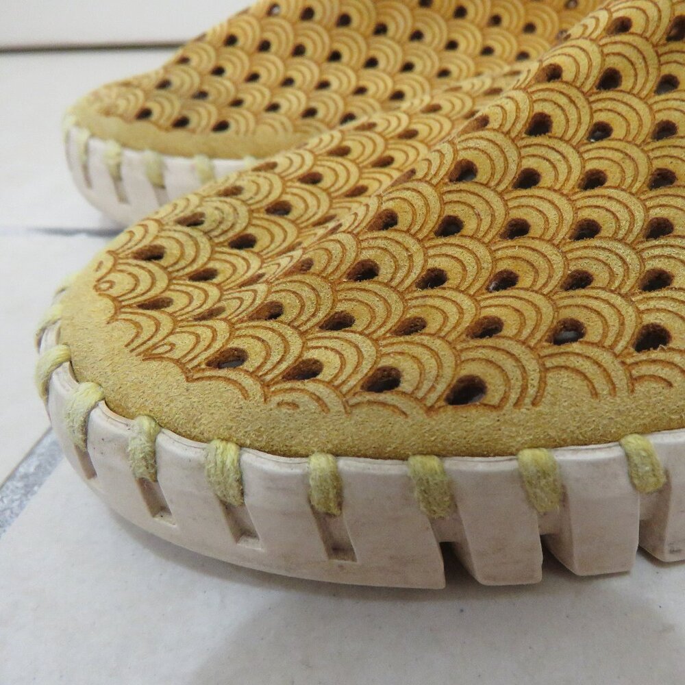 ILSE JACOBSEN Tulip 139 Slip On Perforated Yellow Sneakers Shoes - Size 9.5 / 10 - Picture 4 of 12